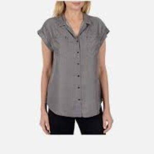 Jachs girlfriend‎ short sleeve button up size Small